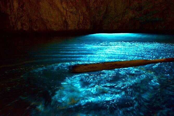 Small Group Amalfi Coast Boat Day Tour from Amalfi - The onboard comforts that actually help (not just marketing)