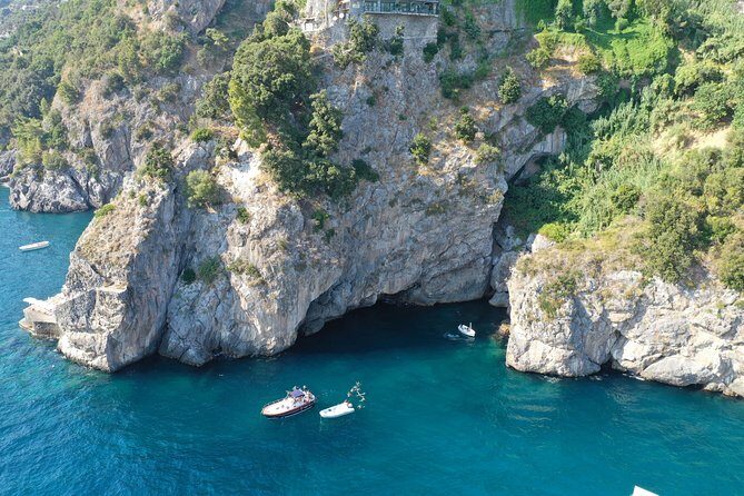 Small Group Boat Tour: Discover the Amalfi Coast from Positano - Passing the Lovers’ Arch and the On-Board Treats