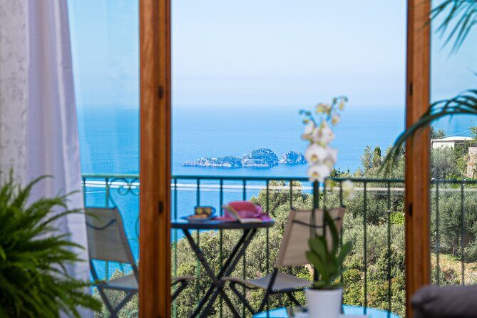 Small-Group Cooking Class in Positano: Gnocchi, Tiramisù & Drinks - Positano’s cooking lesson starts with a real welcome