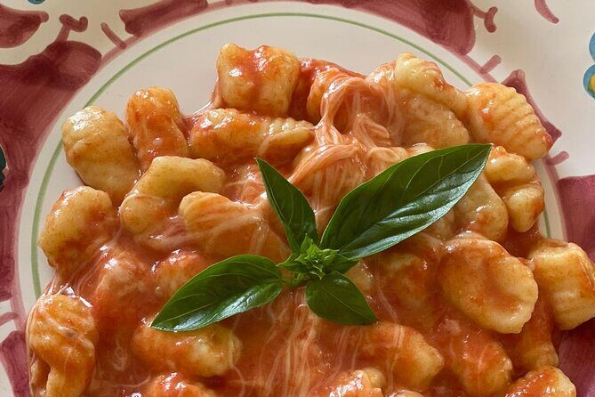 Small-Group Cooking Class in Positano: Gnocchi, Tiramisù & Drinks - The hosts’ stories: Emily and Genny bring it to life