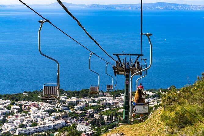 Small Group Tour to Blue Grotto, Anacapri and Capri - Capri Town and La Piazzetta: Your Wandering Window