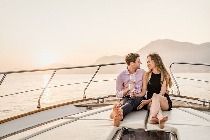 Small Group Tour to Positano by Boat at Sunset - Cruising along the Amalfi Coast: hidden beaches and sea-only access