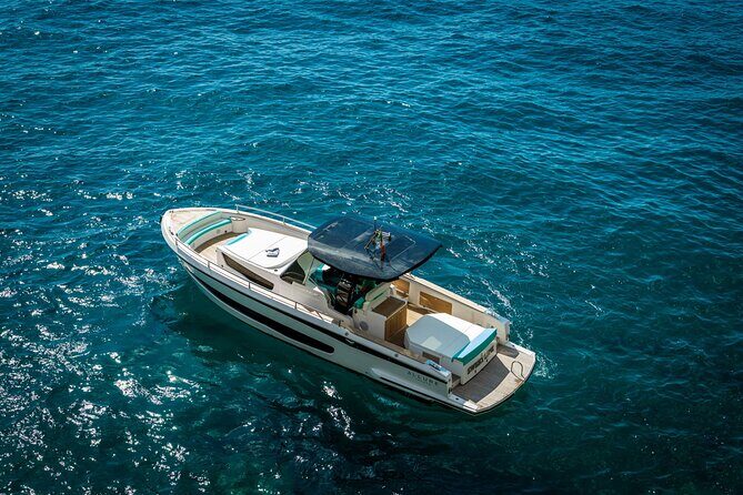 Small Group Tour to Positano by Boat at Sunset - Fiordo di Furore: the famous fjord shape and the prosecco moment