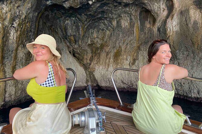Sorrento: Capri Select Boat Trip with Swim, Drinks & Pick Up - Capri time: 4 to 5 hours to actually enjoy the island