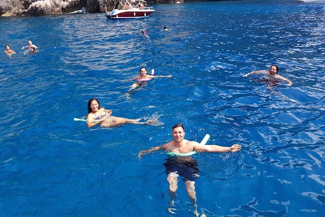 Sorrento: Exclusive Capri Private Boat Tour & Blue Grotto - I Faraglioni and the short photo stops that actually matter