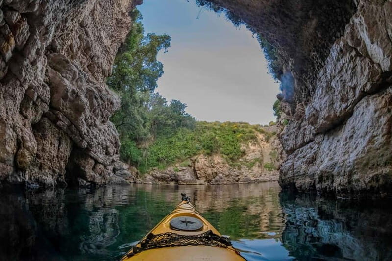 Sorrento: Guided Kayak Tour + Free 1h Paddleboarding - Who This Kayak + Paddleboarding Tour Fits Best