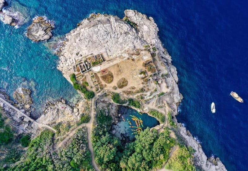Sorrento: Guided Kayak Tour + Free 1h Paddleboarding - The Kayak Setup: Sit-In, Stable, Beginner-Proof