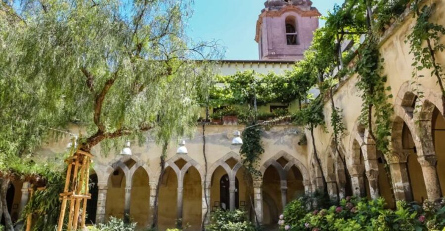 Sorrento: Guided Walking Tour & Limoncello Tasting - Walking the old center with Mario: what makes this tour work