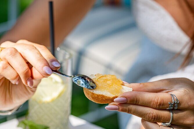Sorrento Lemon Grove Experience with Local Product Tasting - Timing, mosquitoes, and how to avoid the common annoyances