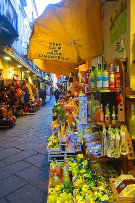 Sorrento: Night time Walking Tour & Limoncello Tasting - Sorrento after sunset: why this night walk feels different
