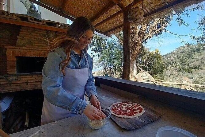 Sorrento Pizza Class with Wine, Limoncello and Transfer Included - Dinner With Wine and Farm Appetizers
