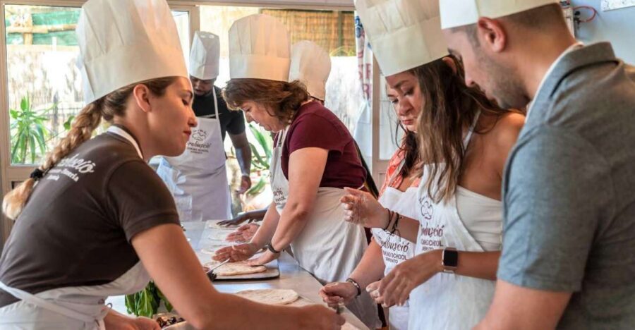 Sorrento: Pizza Making Course - The Dough Lesson: Shaping Like You Mean It