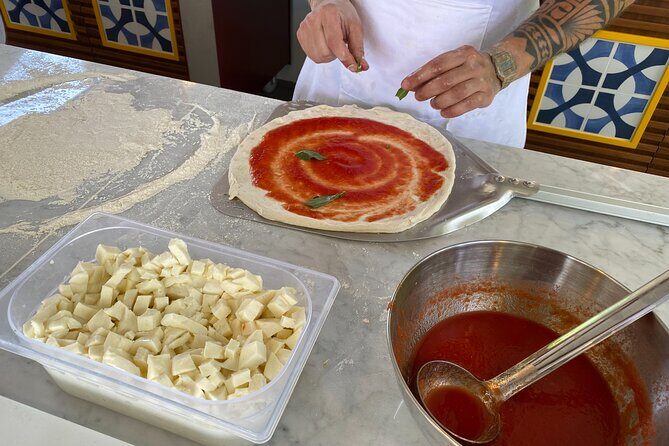 Sorrento Pizza School Activity in Italy - Hands-on Neapolitan pizza making: where the chef support really matters