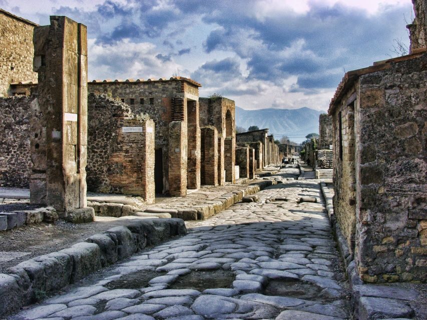 Sorrento: Pompeii & Herculaneum Tour with Skip-the-Line - FAQ