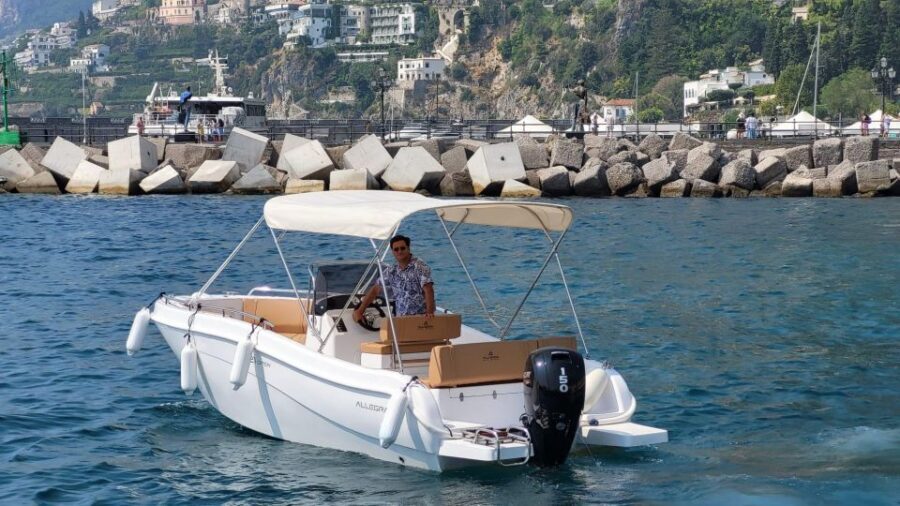 Sorrento: Private Sunset Cuise with Prosecco and Limoncello - Finding Bar Nonna Emilia and Starting Where the Action Is