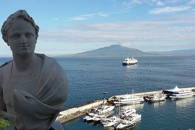 Sorrento Private Walking Tour with Guide and Limoncello Tasting - Villa Comunale Viewpoints and Chiostro di San Francesco: Two Very Different Atmospheres