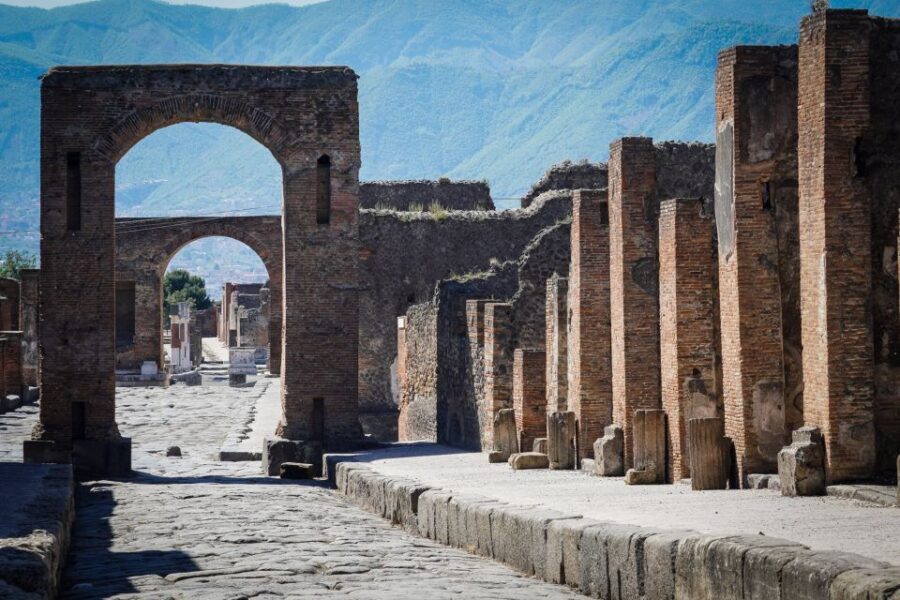 Sorrento: Skip-the-Line Pompeii Express Tour by Train - Price and Value: what $63 really buys you