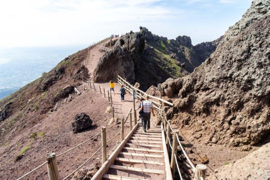 Sorrento: Vesuvius Day Trip with Entry and Lunch - Entering the park: crater time and the reality of the climb