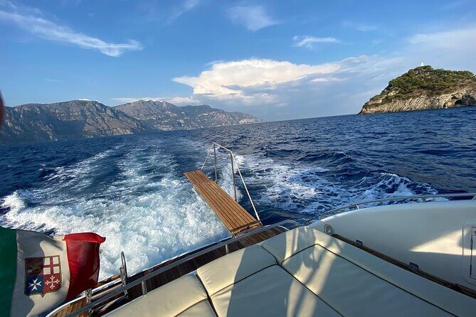 The 2 South gems: Capri and Positano Day Cruise - Timing, pacing, and what short cave stops mean for you