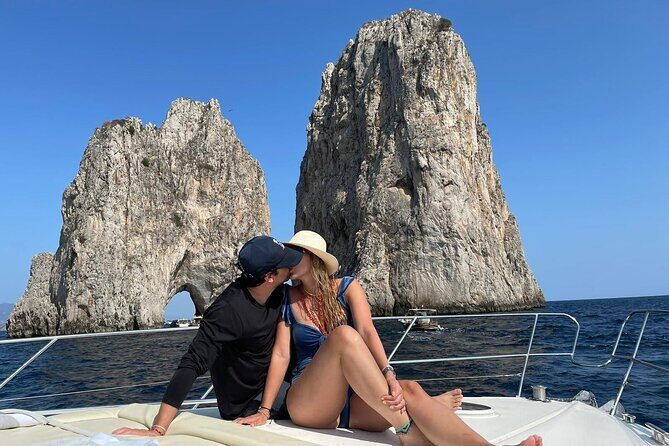 The 2 South gems: Capri and Positano Day Cruise - Price and value for a private up to 4 group