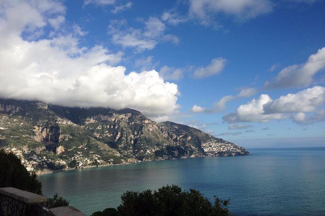 Transfer from Positano to Naples - Comfort on the Road: When Car Sickness Is a Concern